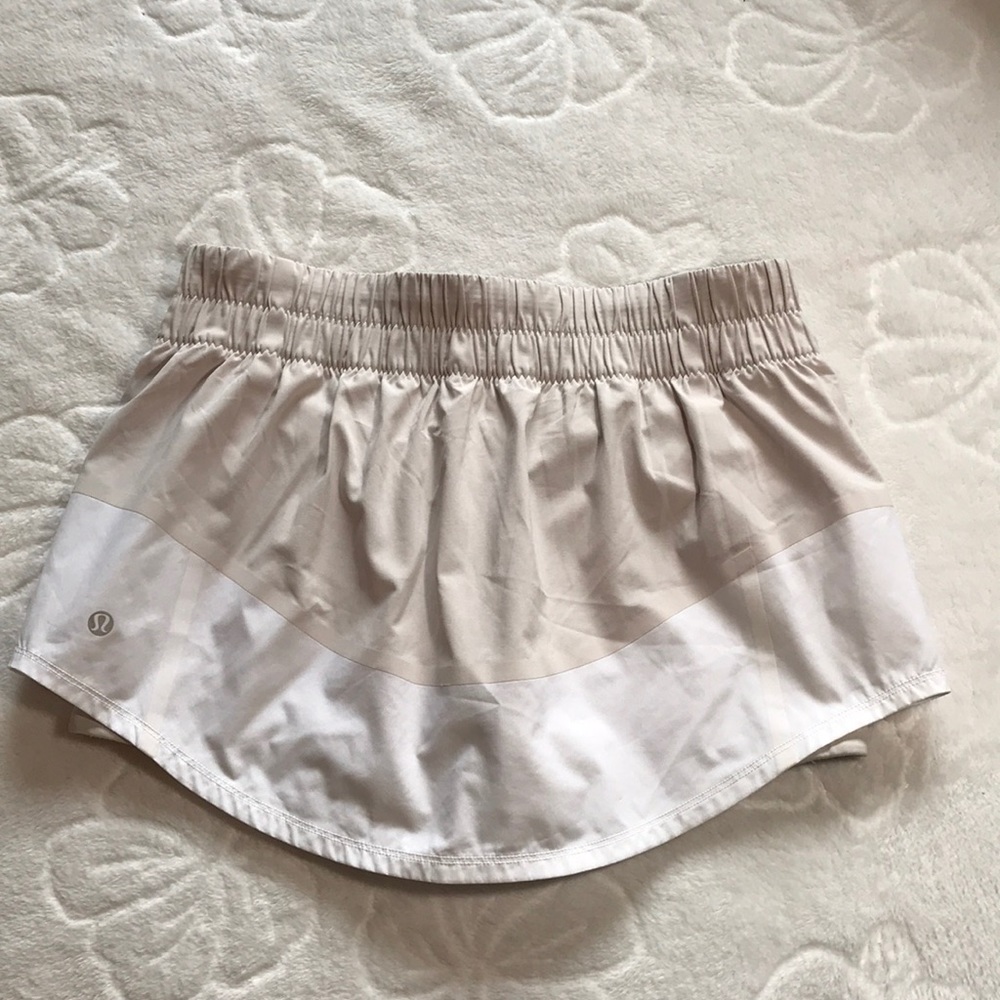 LULULEMON women’s Run Breeze Pace Mini Skirt 8